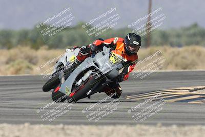 media/Oct-13-2025-Moto Forza (Mon) [[a66d839500]]/2-A Group/Session 3 (Turn 16)/